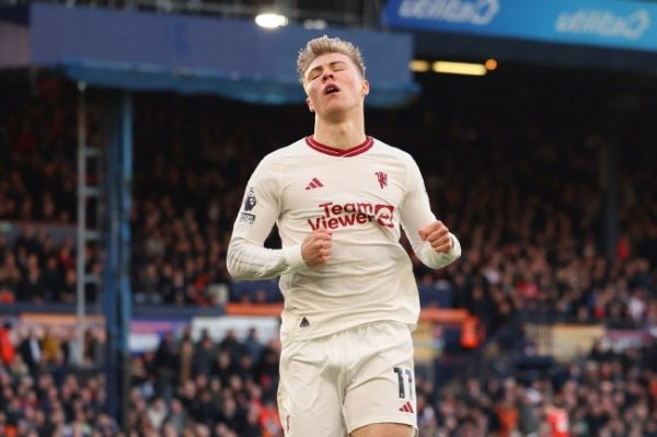 开云下载app 霍伊伦连续11场比赛遭遇球荒 本轮首发0射门